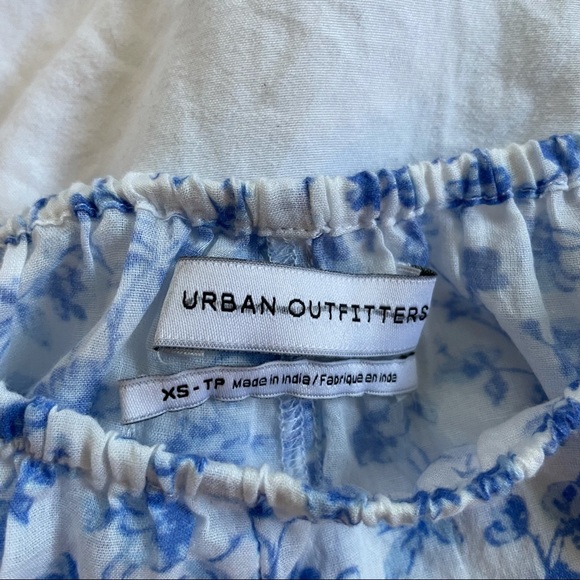 Urban Outfitters Blue Floral Shorts - XS - Picture 5 of 5